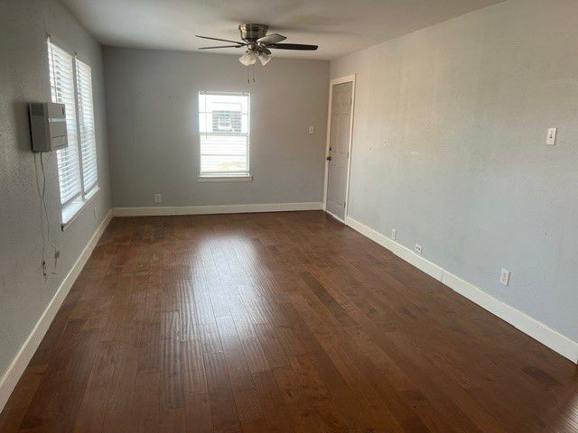 206 W 6th Street, Irving, TX 75060