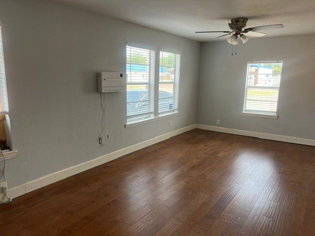 206 W 6th Street, Irving, TX 75060