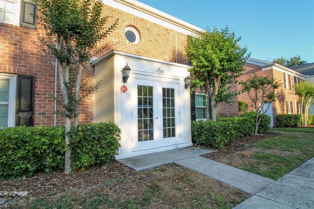 13725 JUNIPER BLOSSOM DRIVE 202, Tampa, FL 33618