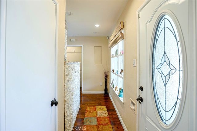 5621 Fallsgrove, Los Angeles, CA 90016