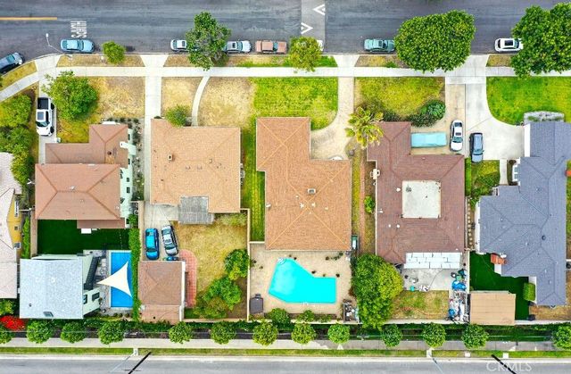 5621 Fallsgrove, Los Angeles, CA 90016