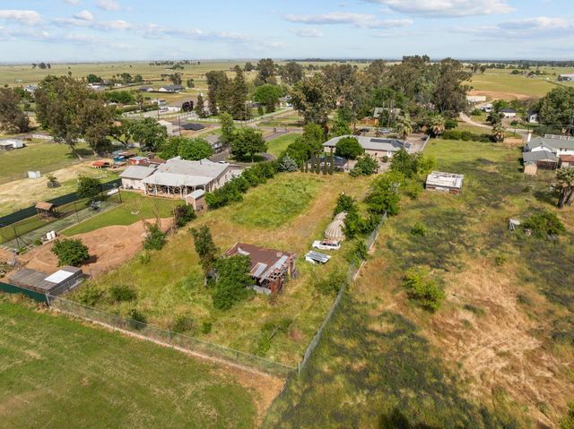 8529 El Verano Ave, Elverta, CA 95626