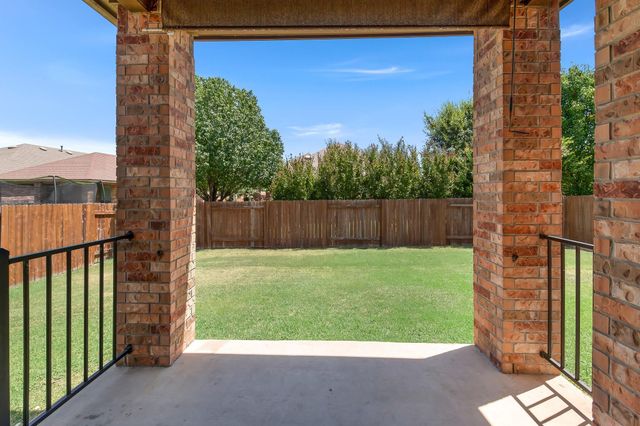 1412 Reklaw LN, Leander, TX 78641