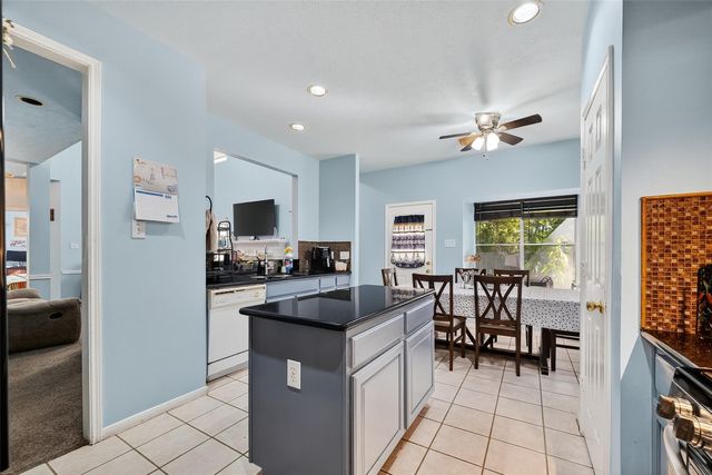 15527 Seminole Canyon Drive, Sugar Land, TX 77498