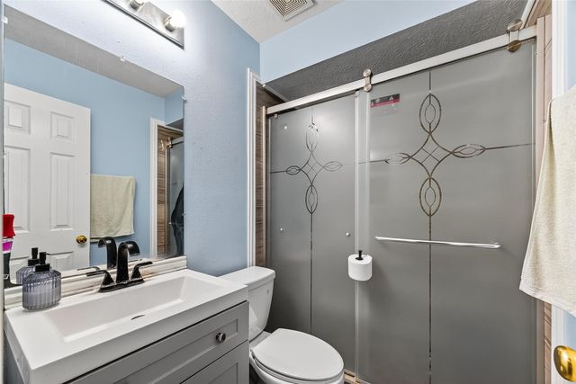 15527 Seminole Canyon Drive, Sugar Land, TX 77498