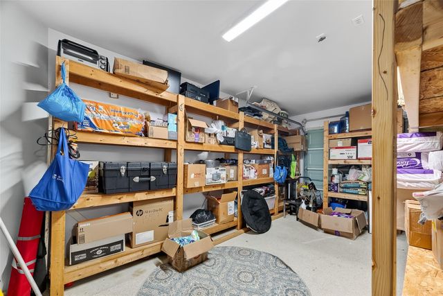 15527 Seminole Canyon Drive, Sugar Land, TX 77498