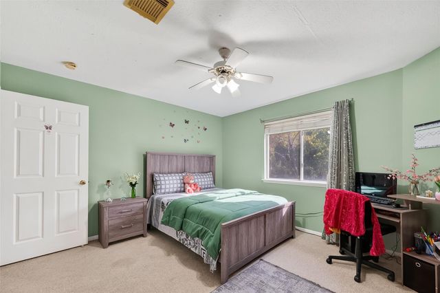 15527 Seminole Canyon Drive, Sugar Land, TX 77498