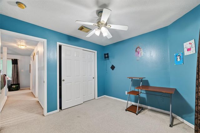 15527 Seminole Canyon Drive, Sugar Land, TX 77498