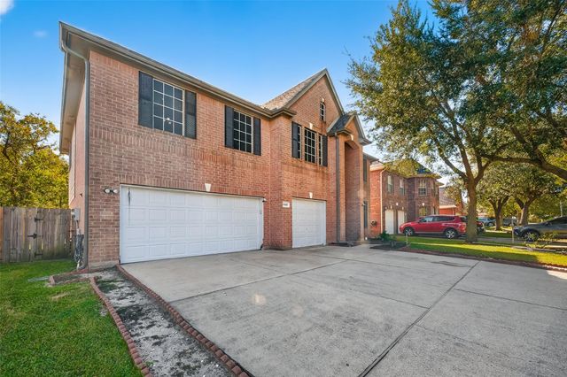 15527 Seminole Canyon Drive, Sugar Land, TX 77498