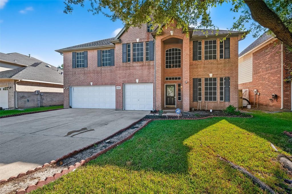 15527 Seminole Canyon Drive, Sugar Land, TX 77498