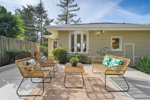 209 Fairlawn Drive, Berkeley, CA 94708