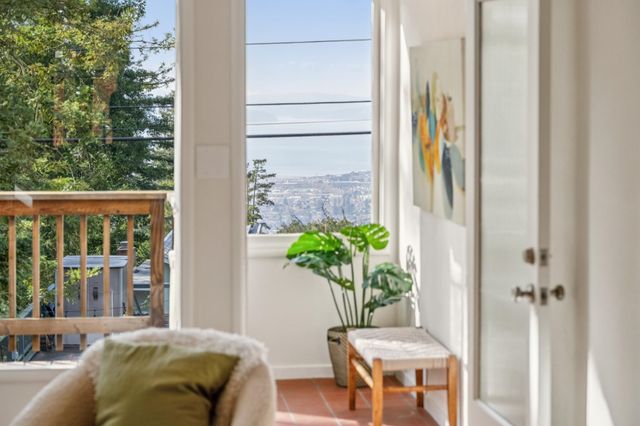 209 Fairlawn Drive, Berkeley, CA 94708