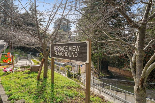 209 Fairlawn Drive, Berkeley, CA 94708