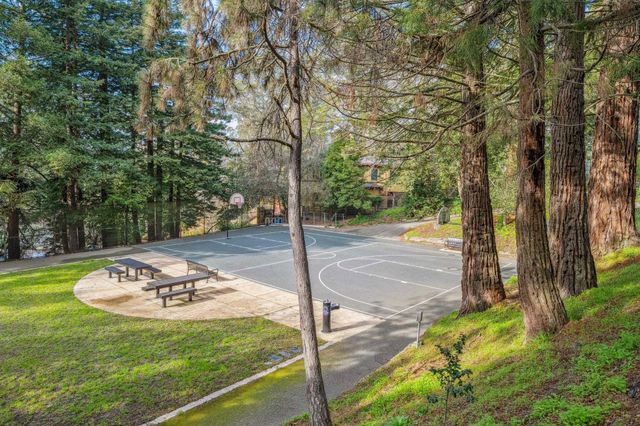 209 Fairlawn Drive, Berkeley, CA 94708