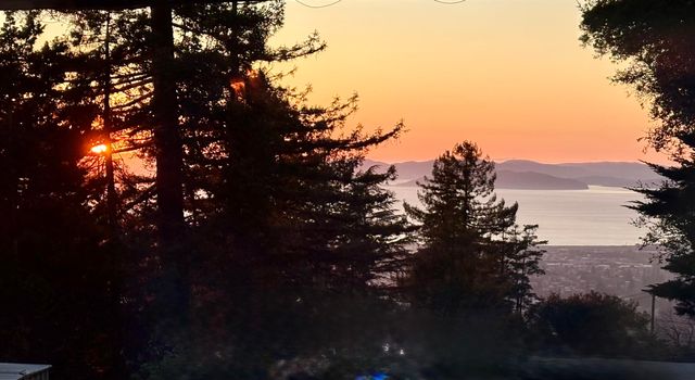 209 Fairlawn Drive, Berkeley, CA 94708