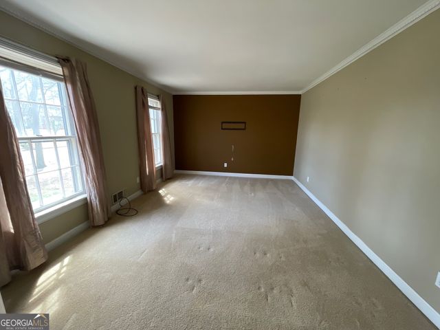 3807 Southgate Drive SW, Lilburn, GA 30047