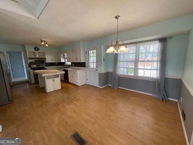 3807 Southgate Drive SW, Lilburn, GA 30047