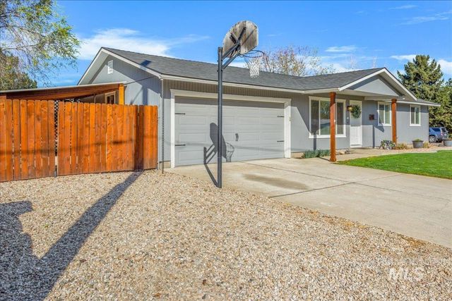 2103 N Hampton Rd, Boise, ID 83704
