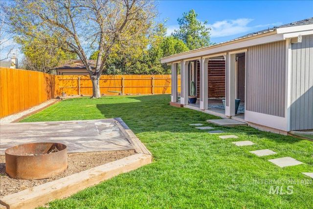 2103 N Hampton Rd, Boise, ID 83704