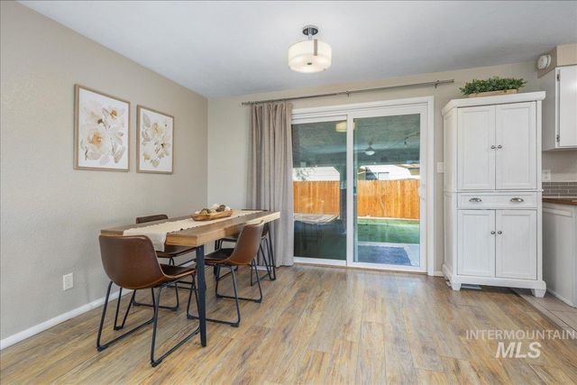 2103 N Hampton Rd, Boise, ID 83704