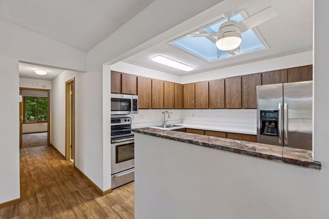 15035 20th Avenue N, Plymouth, MN 55447