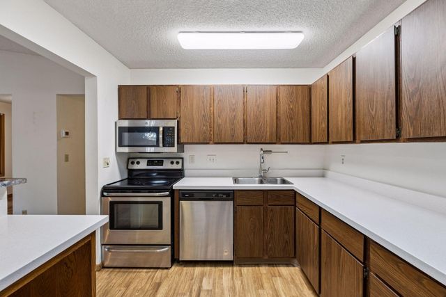 15035 20th Avenue N, Plymouth, MN 55447