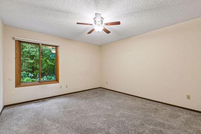 15035 20th Avenue N, Plymouth, MN 55447