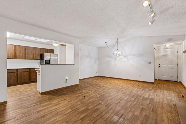 15035 20th Avenue N, Plymouth, MN 55447
