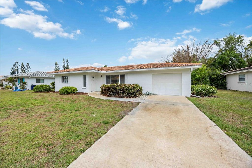 Image 1 of property listing at 2501 CASS STREET, Sarasota, FL 34231
