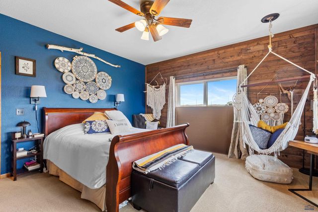 22841 GATEWAY DR, Box Elder, SD 57719