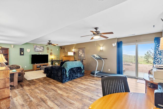 22841 GATEWAY DR, Box Elder, SD 57719