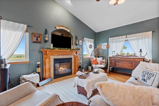 22841 GATEWAY DR, Box Elder, SD 57719