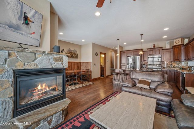 153 Chutes LN, Sandpoint, ID 83864