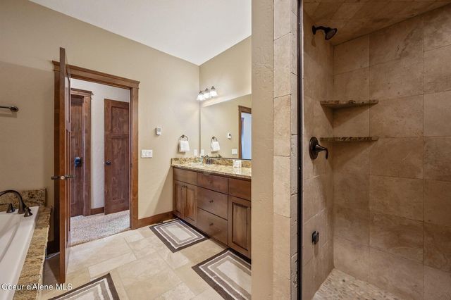 153 Chutes LN, Sandpoint, ID 83864