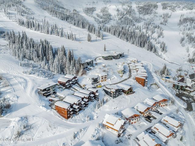 153 Chutes LN, Sandpoint, ID 83864