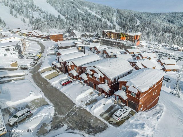 153 Chutes LN, Sandpoint, ID 83864