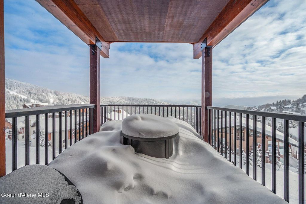 153 Chutes LN, Sandpoint, ID 83864 photo 10