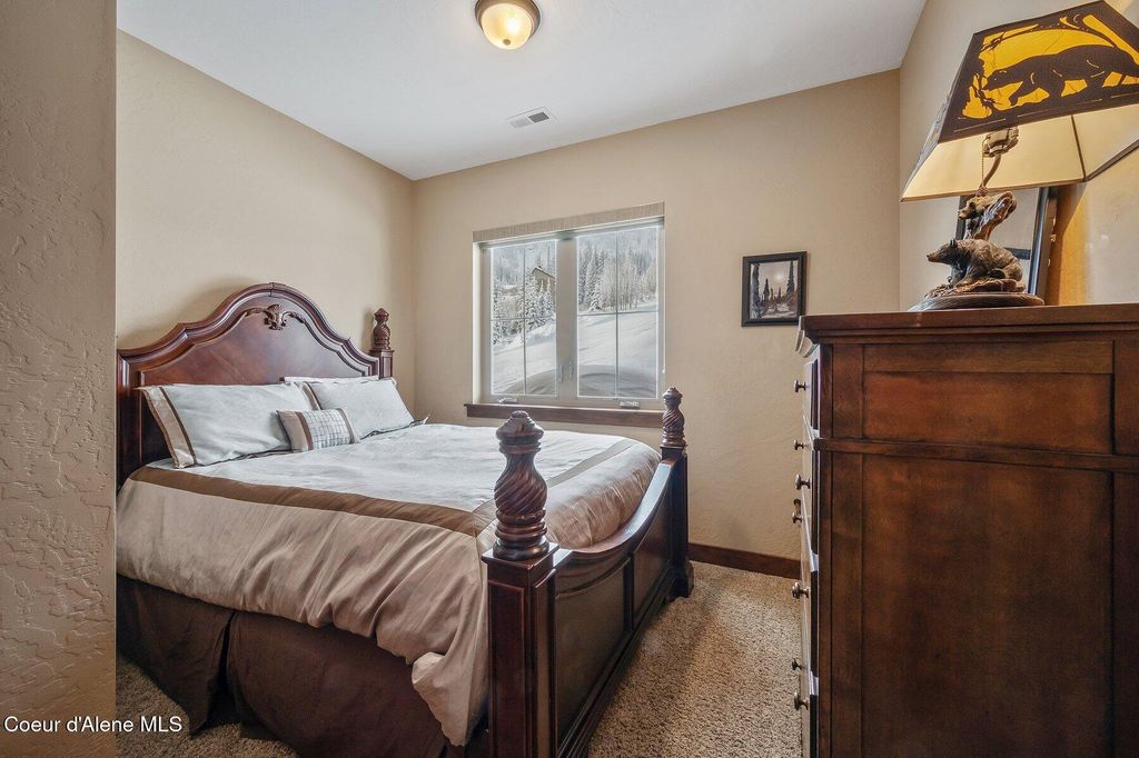 153 Chutes LN, Sandpoint, ID 83864 photo 21