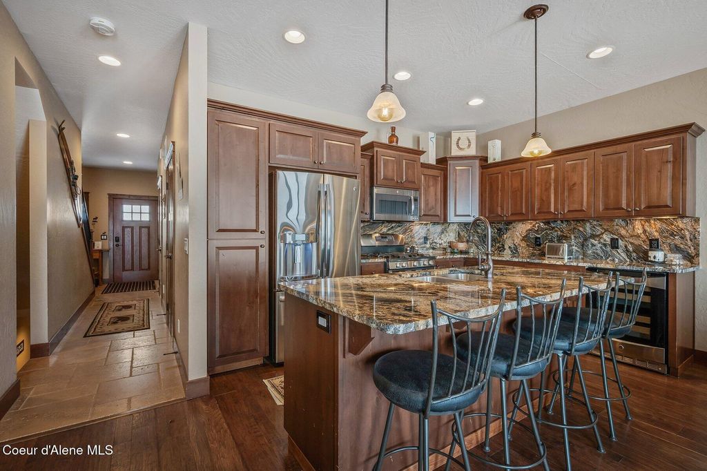 153 Chutes LN, Sandpoint, ID 83864 photo 4