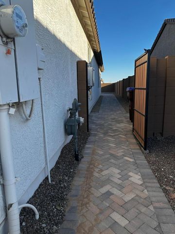 3269 E Baler Drive, San Tan Valley, AZ 85140