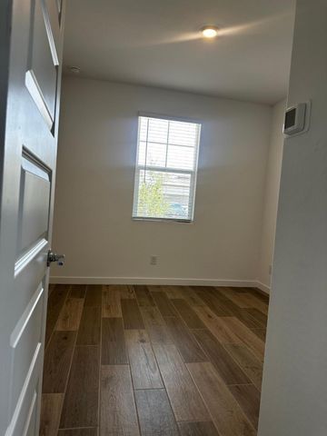 3269 E Baler Drive, San Tan Valley, AZ 85140