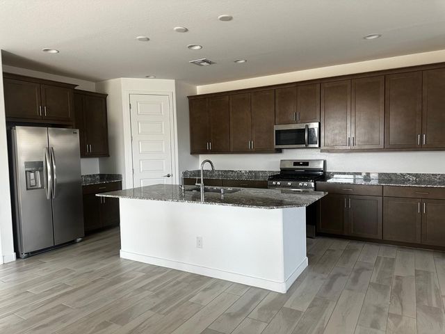 3269 E Baler Drive, San Tan Valley, AZ 85140