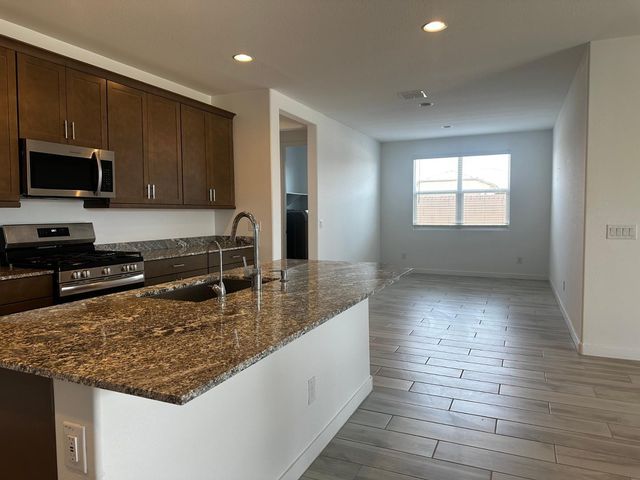 3269 E Baler Drive, San Tan Valley, AZ 85140
