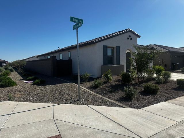 3269 E Baler Drive, San Tan Valley, AZ 85140