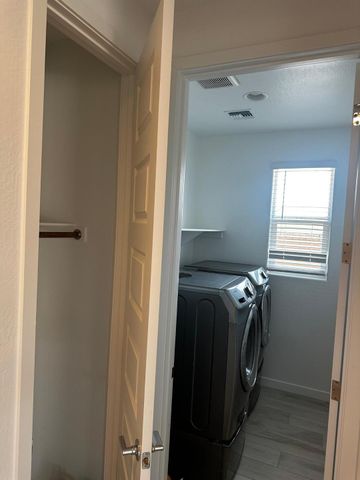 3269 E Baler Drive, San Tan Valley, AZ 85140