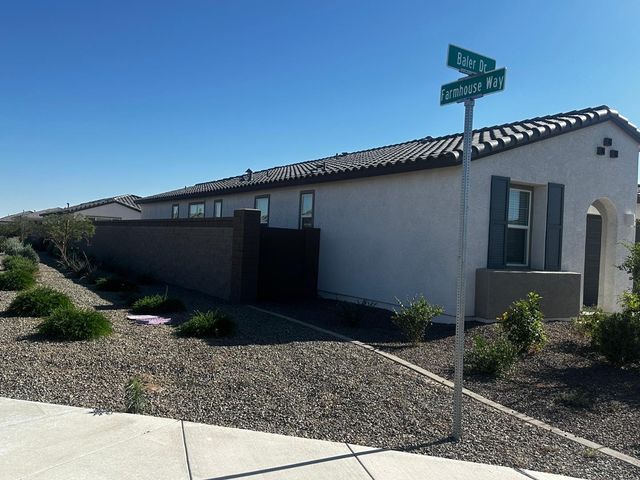 3269 E Baler Drive, San Tan Valley, AZ 85140