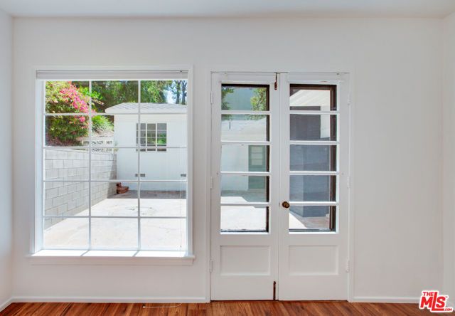 10321 Chrysanthemum Lane, Los Angeles, CA 90077