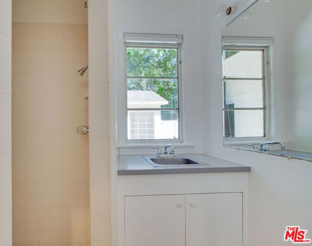 10321 Chrysanthemum Lane, Los Angeles, CA 90077