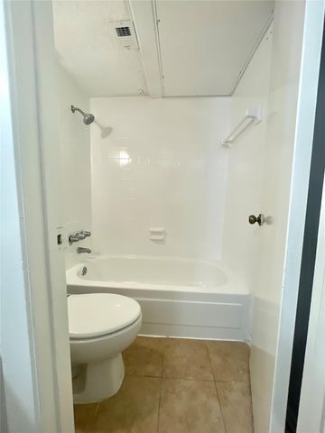 781 Country Place Drive 2052, Houston, TX 77079