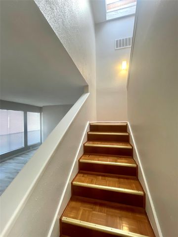 781 Country Place Drive 2052, Houston, TX 77079